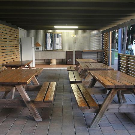 Smugglers Cove Holiday Village Форстер Экстерьер фото