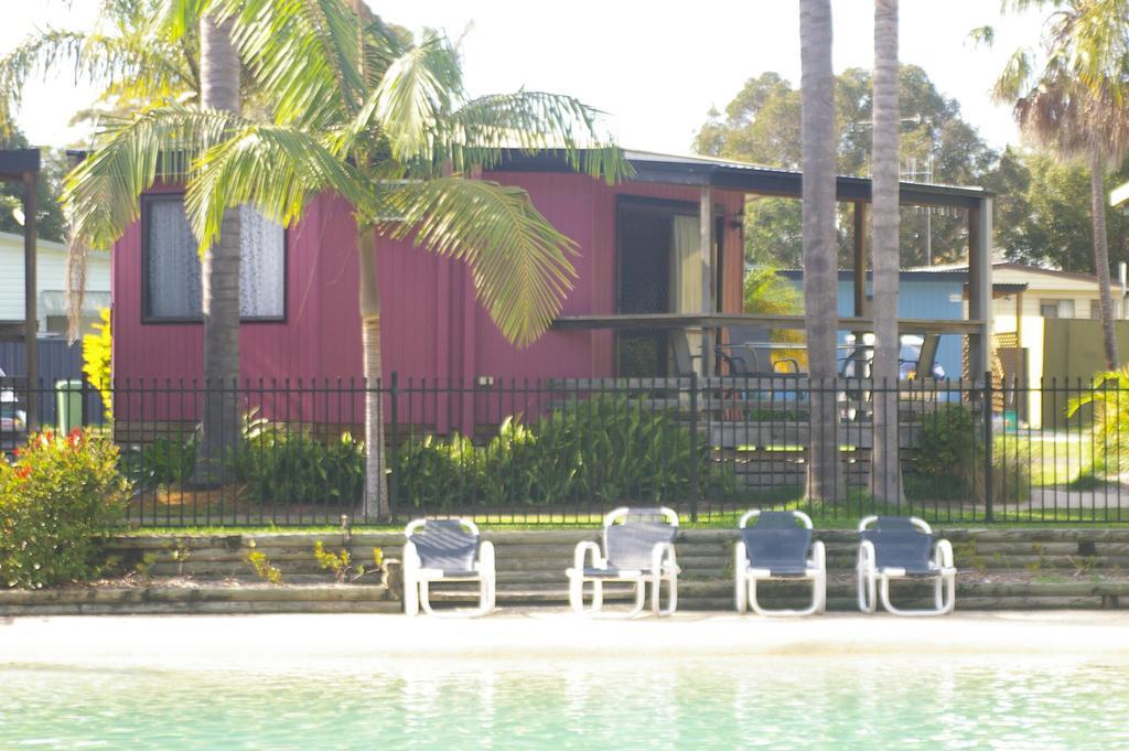 Smugglers Cove Holiday Village Форстер Номер фото