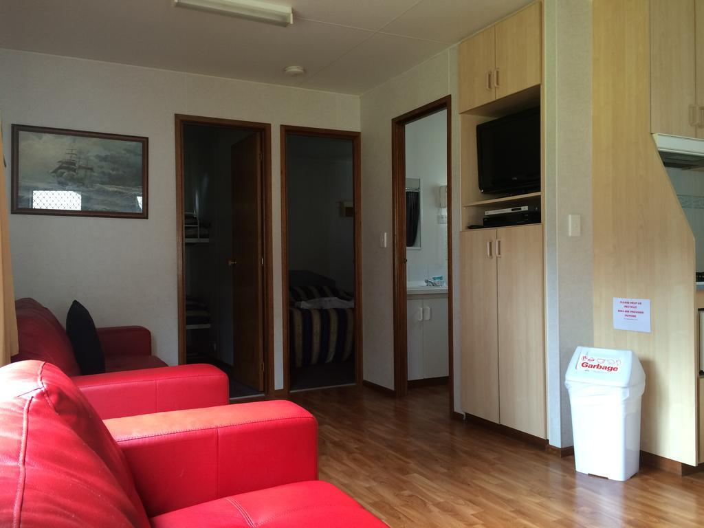 Smugglers Cove Holiday Village Форстер Экстерьер фото